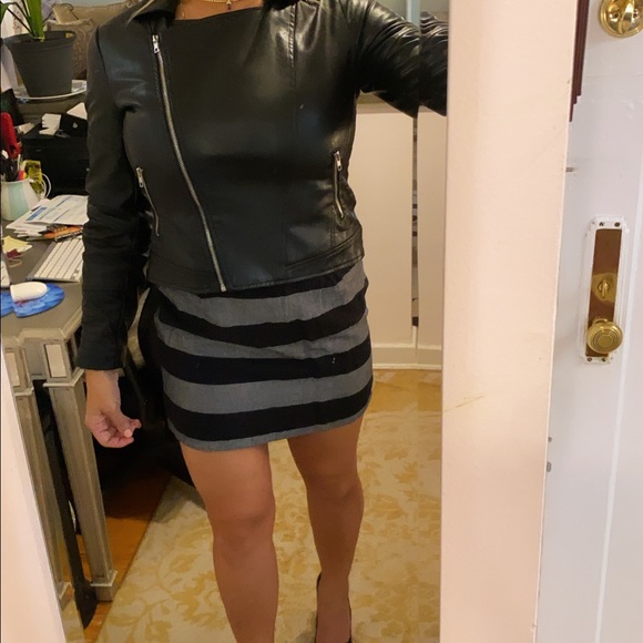 Black jacket - Picture 4 of 10